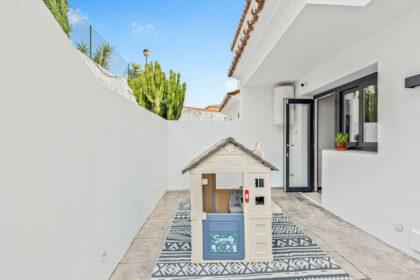 1407e812f2c713b0b973330ff7f4b3e4 - 8