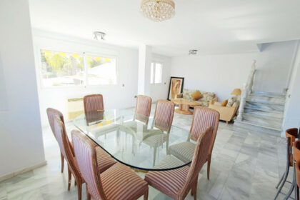 142a6396e1207a7d3059bc3e6918f47c - 11