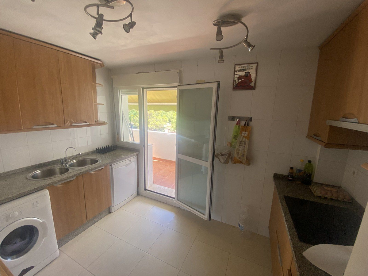 146d2e7b9f8d72f53408d014b420fd9e - 13