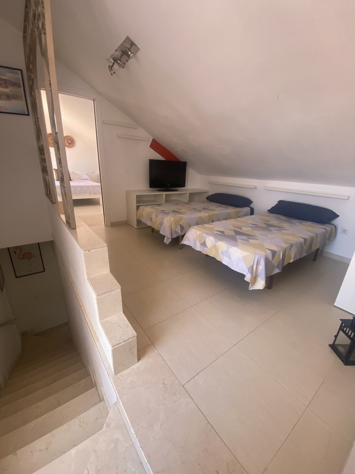 146d2e7b9f8d72f53408d014b420fd9e - 32