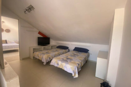 146d2e7b9f8d72f53408d014b420fd9e - 33