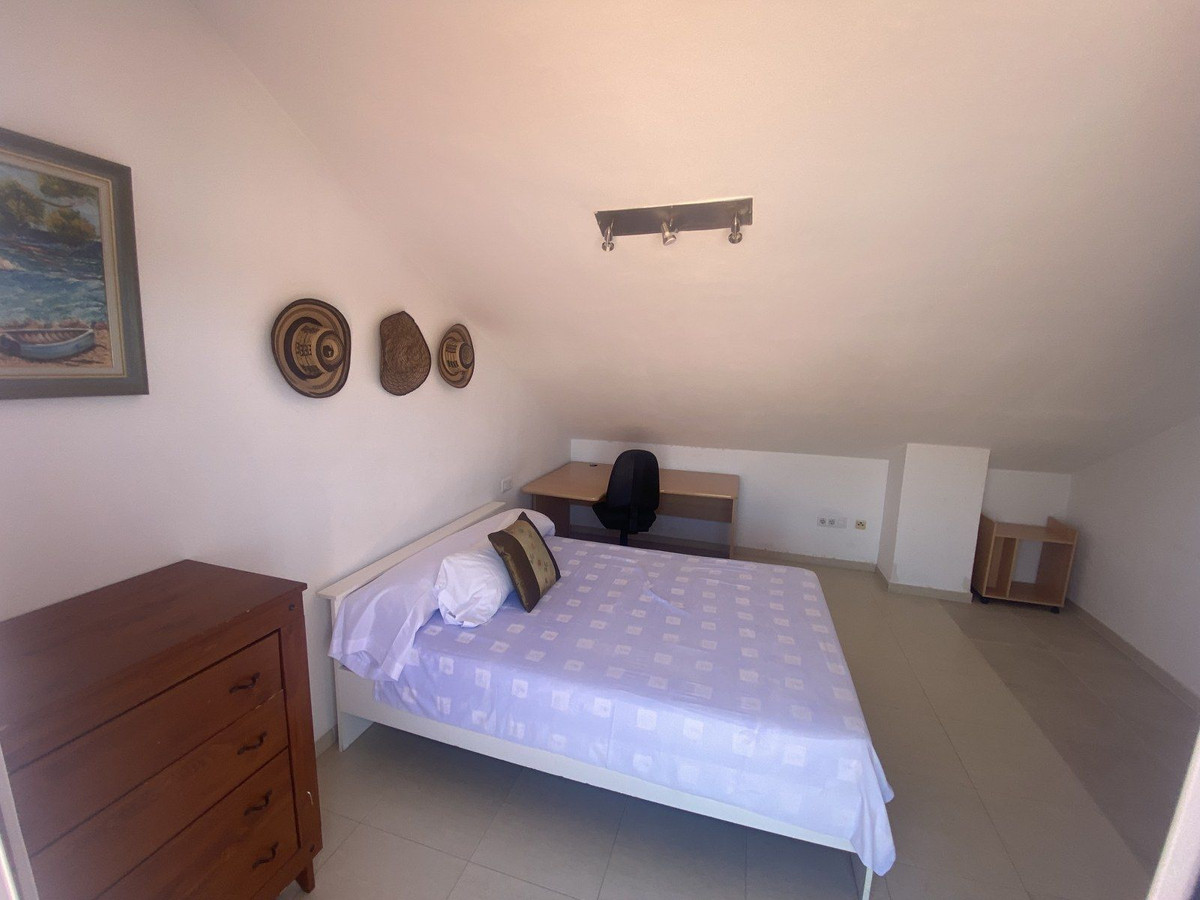 146d2e7b9f8d72f53408d014b420fd9e - 37