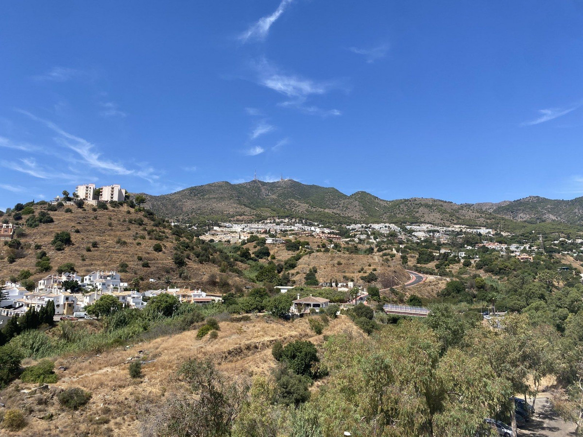 146d2e7b9f8d72f53408d014b420fd9e - 43