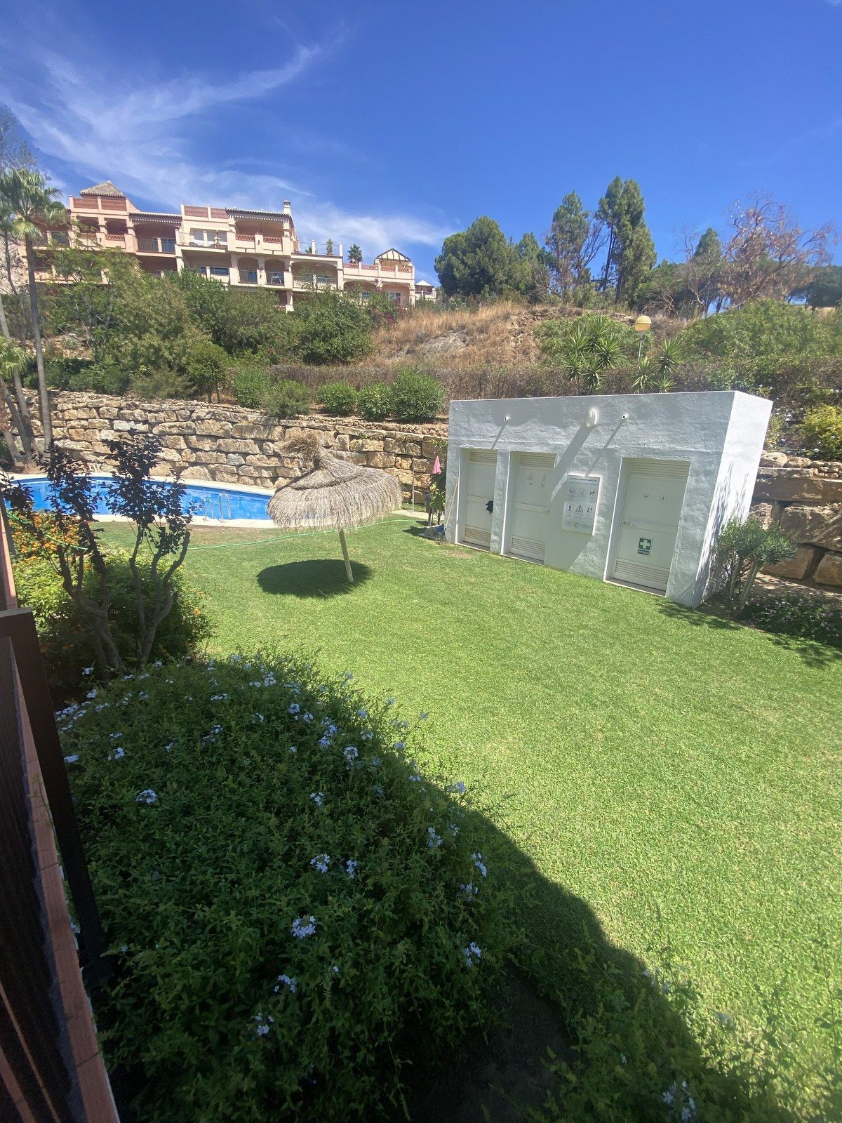 146d2e7b9f8d72f53408d014b420fd9e - 52