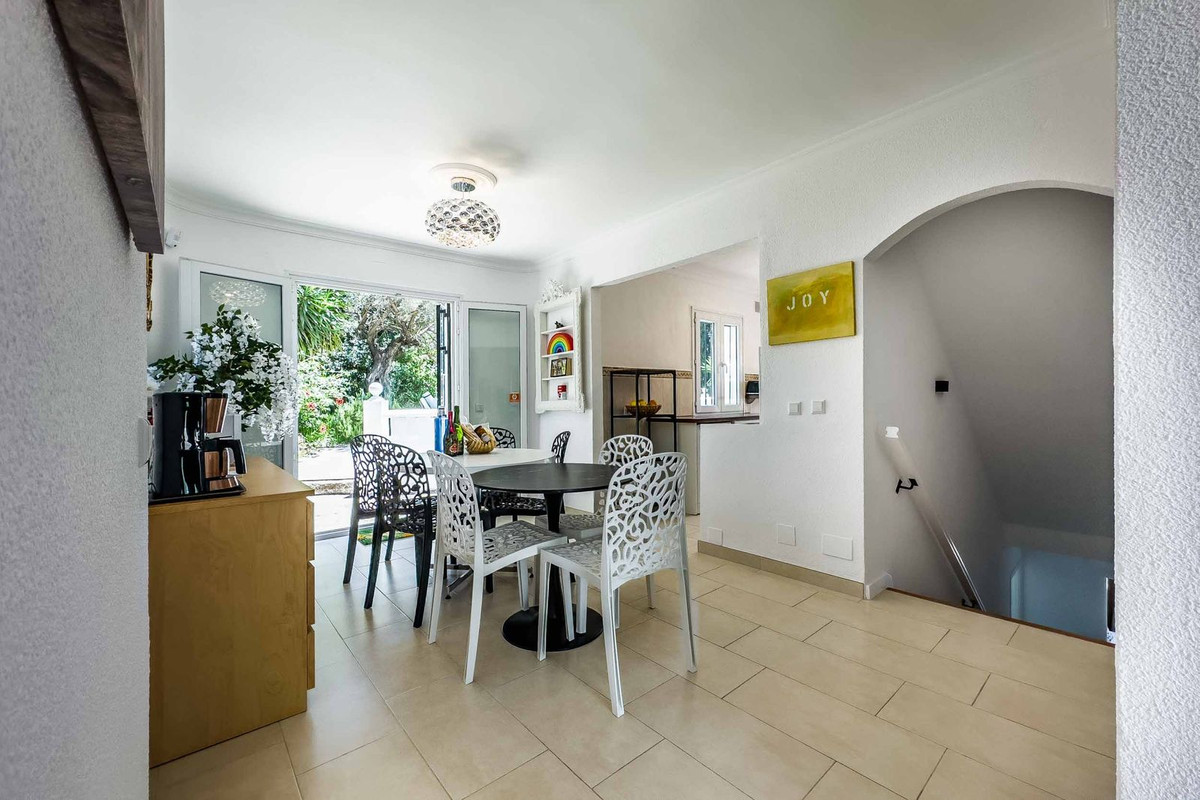 14c364f64920b009365d62b27cd953af - 11