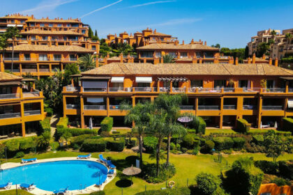 14cbc49d1cf54cbfe20168d6f3eb6df2 - 1