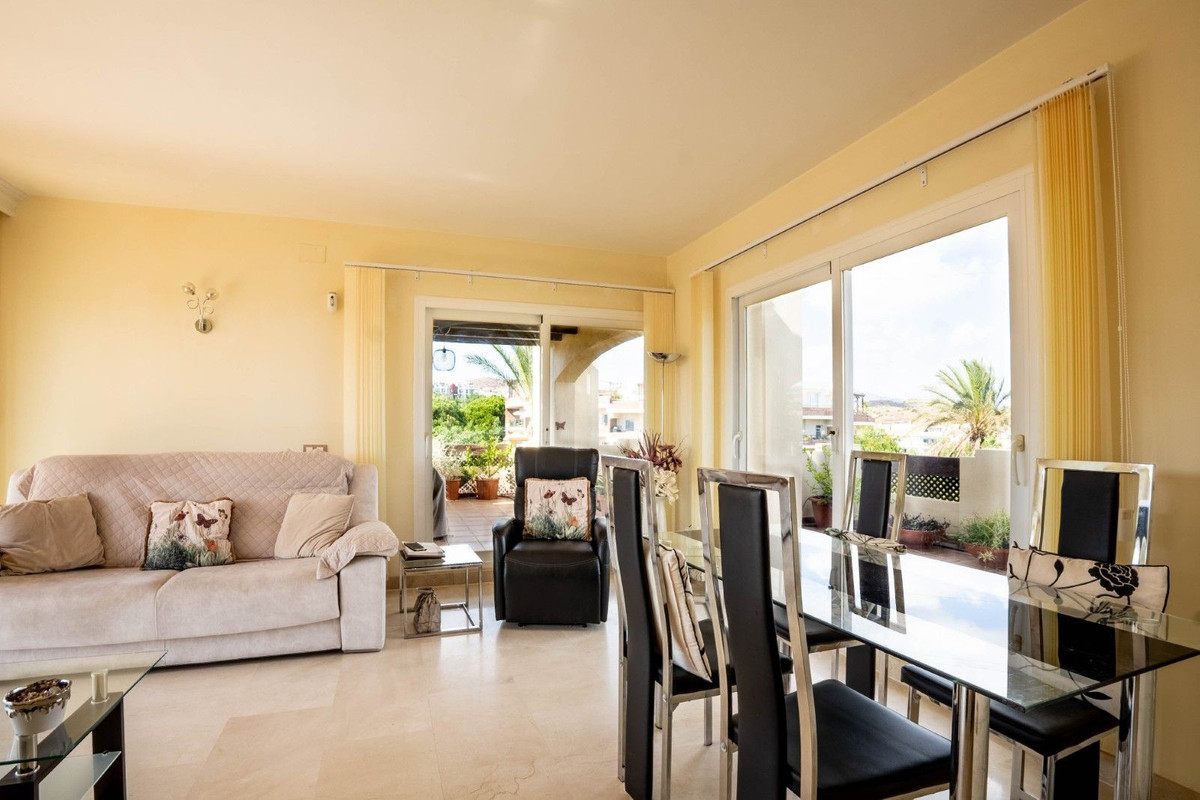 1541311de1a5d9b140cd53af297d9ee8 - 22