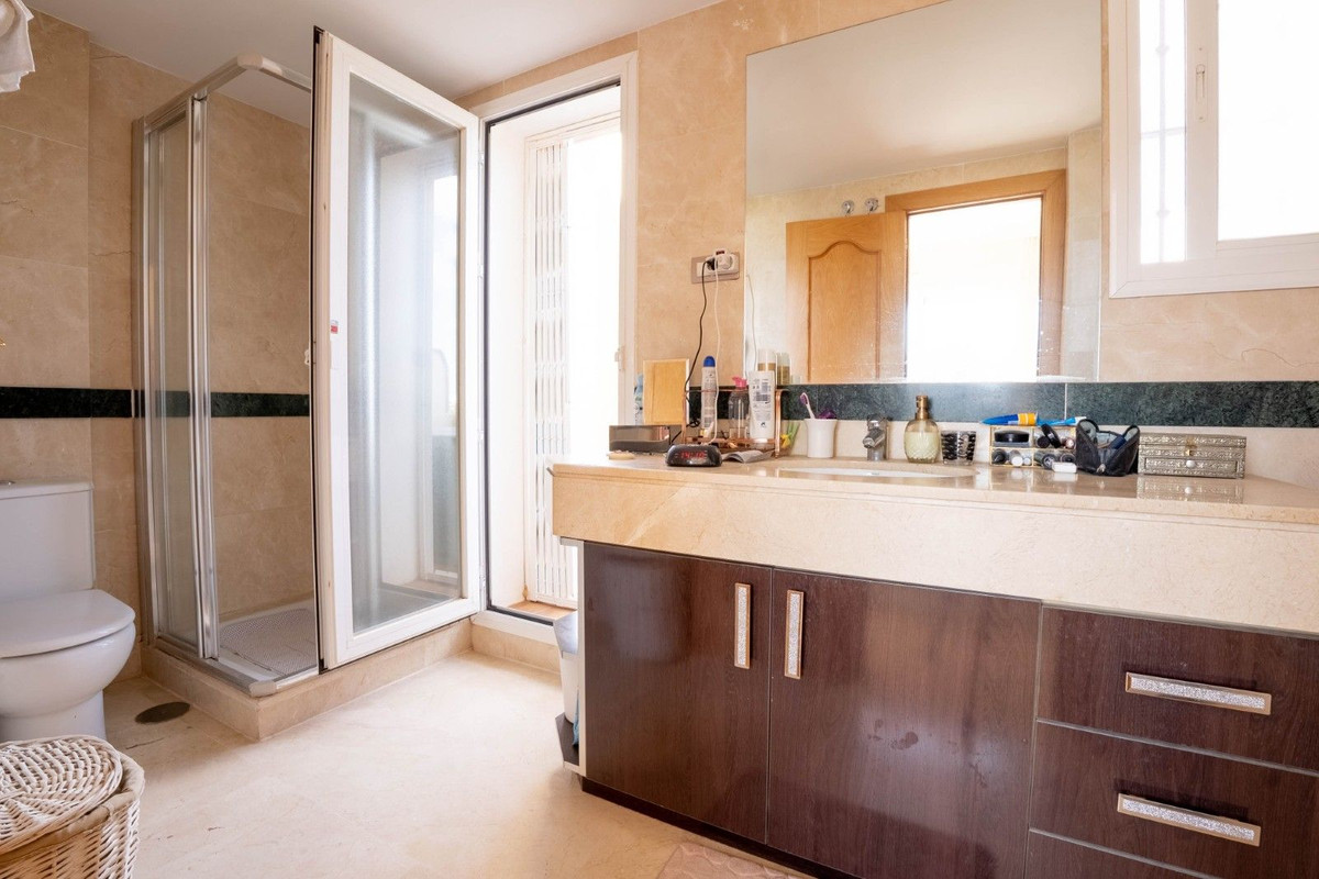 1541311de1a5d9b140cd53af297d9ee8 - 26