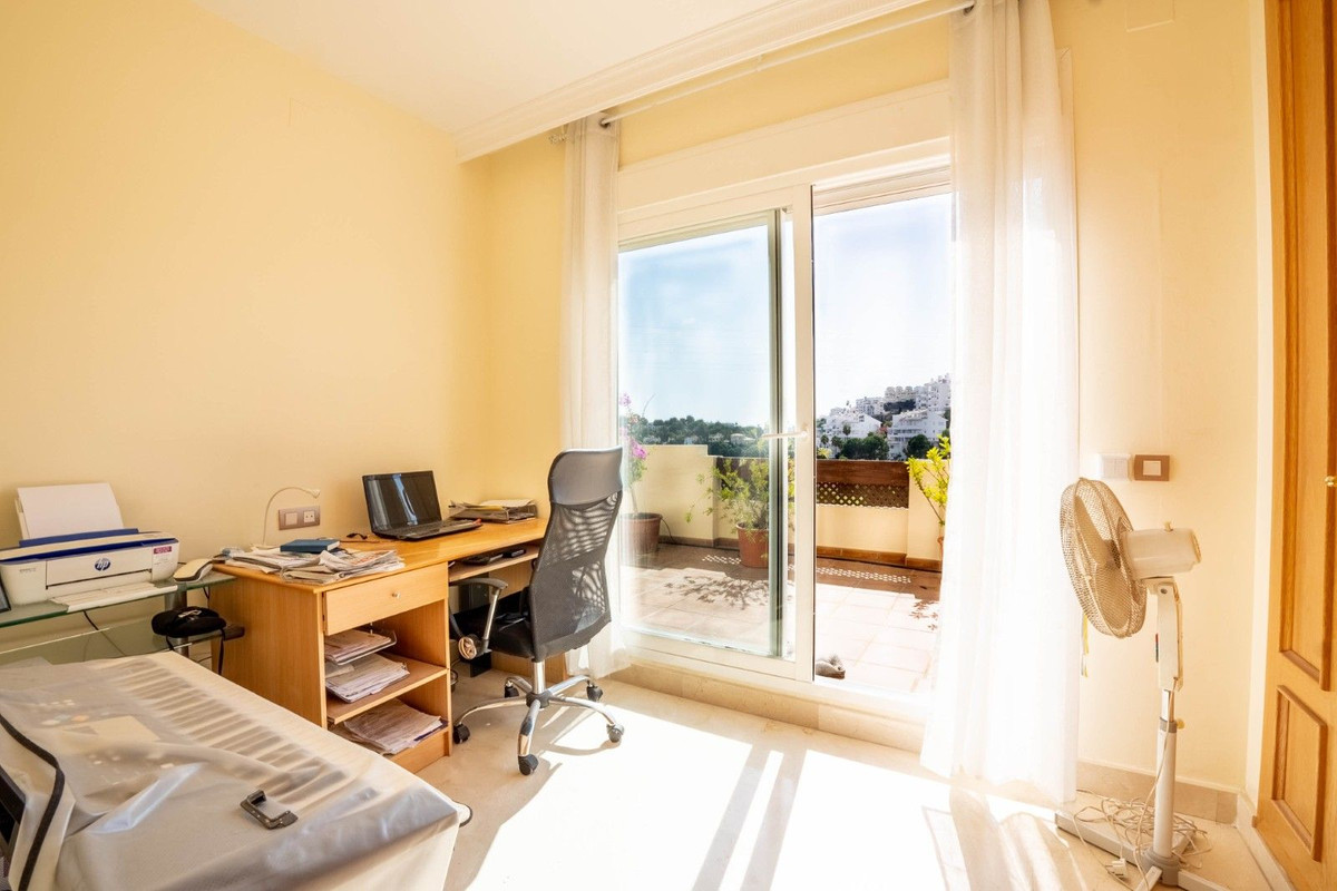 1541311de1a5d9b140cd53af297d9ee8 - 31