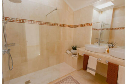 1553d4ac0f23defab21b32112d4d4016 - 25