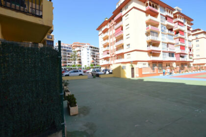 1598f9d9ec66f2b9e0969d6a7a826d6e - 15