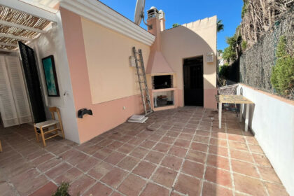 15b915b34c3a676b4d1c3ce0b72079d8 - 18