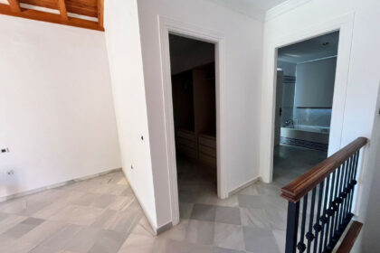 15b915b34c3a676b4d1c3ce0b72079d8 - 19