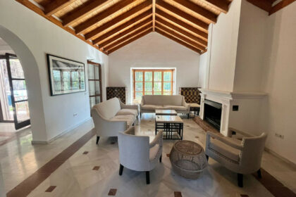 15b915b34c3a676b4d1c3ce0b72079d8 - 2