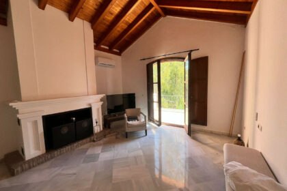 15b915b34c3a676b4d1c3ce0b72079d8 - 6