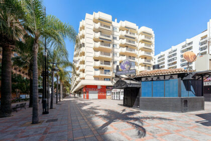 15de666ea675f2934cf5e50db5563180 - 19