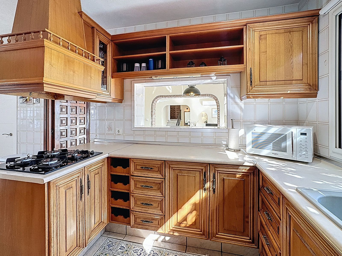 1630d9ae0ca9e089b0988ccb4a4dde00 - 13