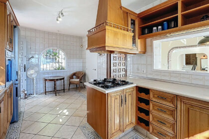 1630d9ae0ca9e089b0988ccb4a4dde00 - 14