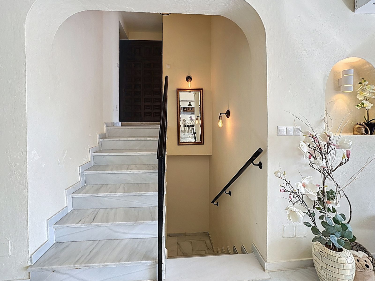 1630d9ae0ca9e089b0988ccb4a4dde00 - 15