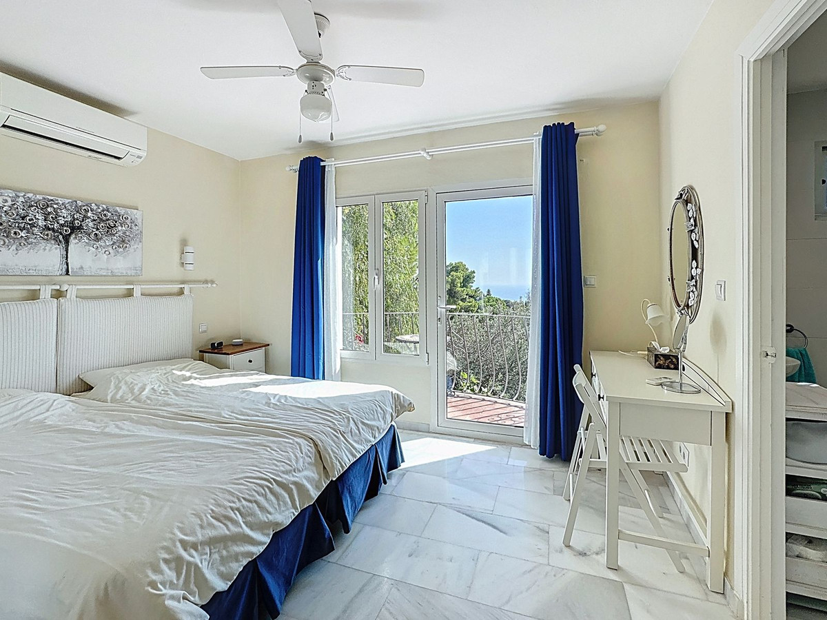 1630d9ae0ca9e089b0988ccb4a4dde00 - 16