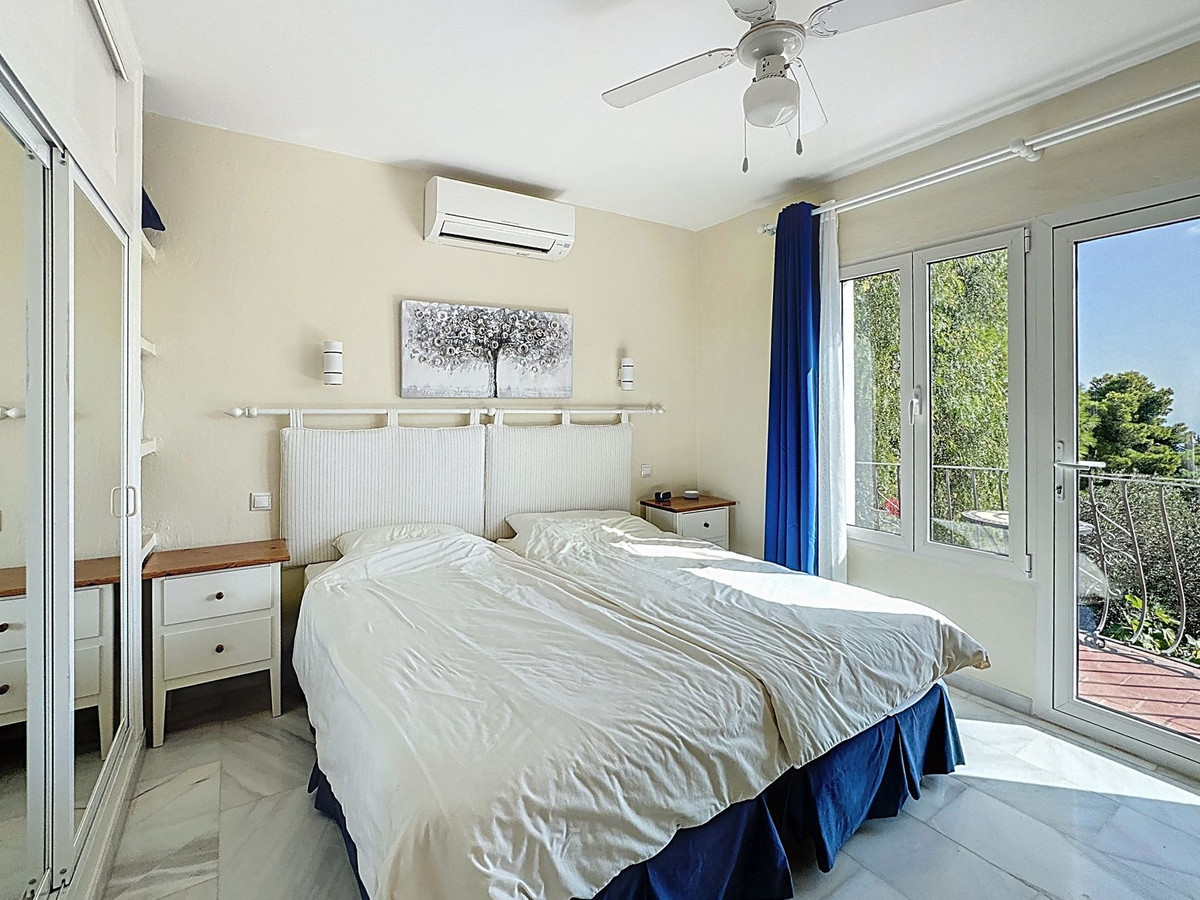 1630d9ae0ca9e089b0988ccb4a4dde00 - 18