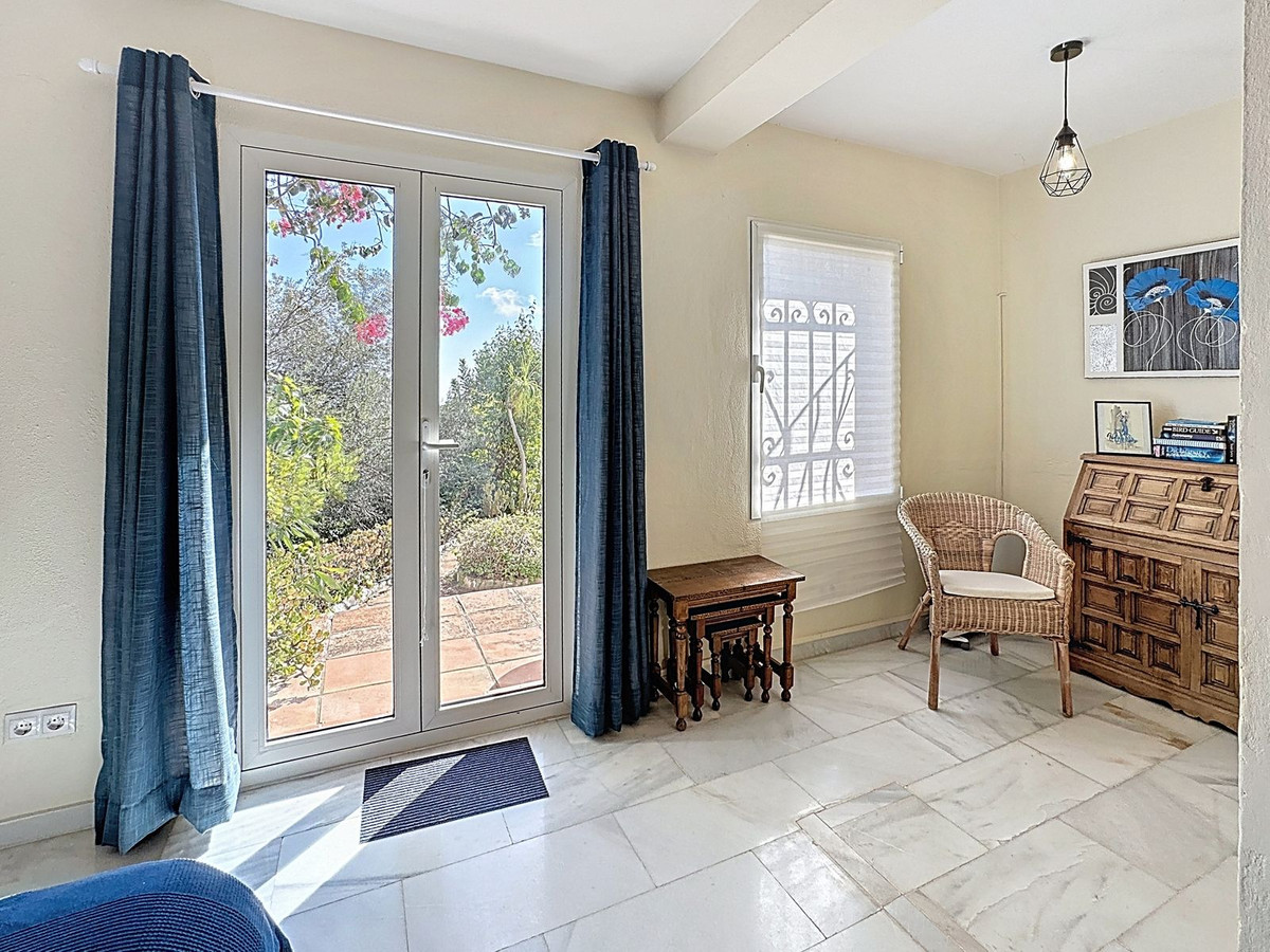 1630d9ae0ca9e089b0988ccb4a4dde00 - 28