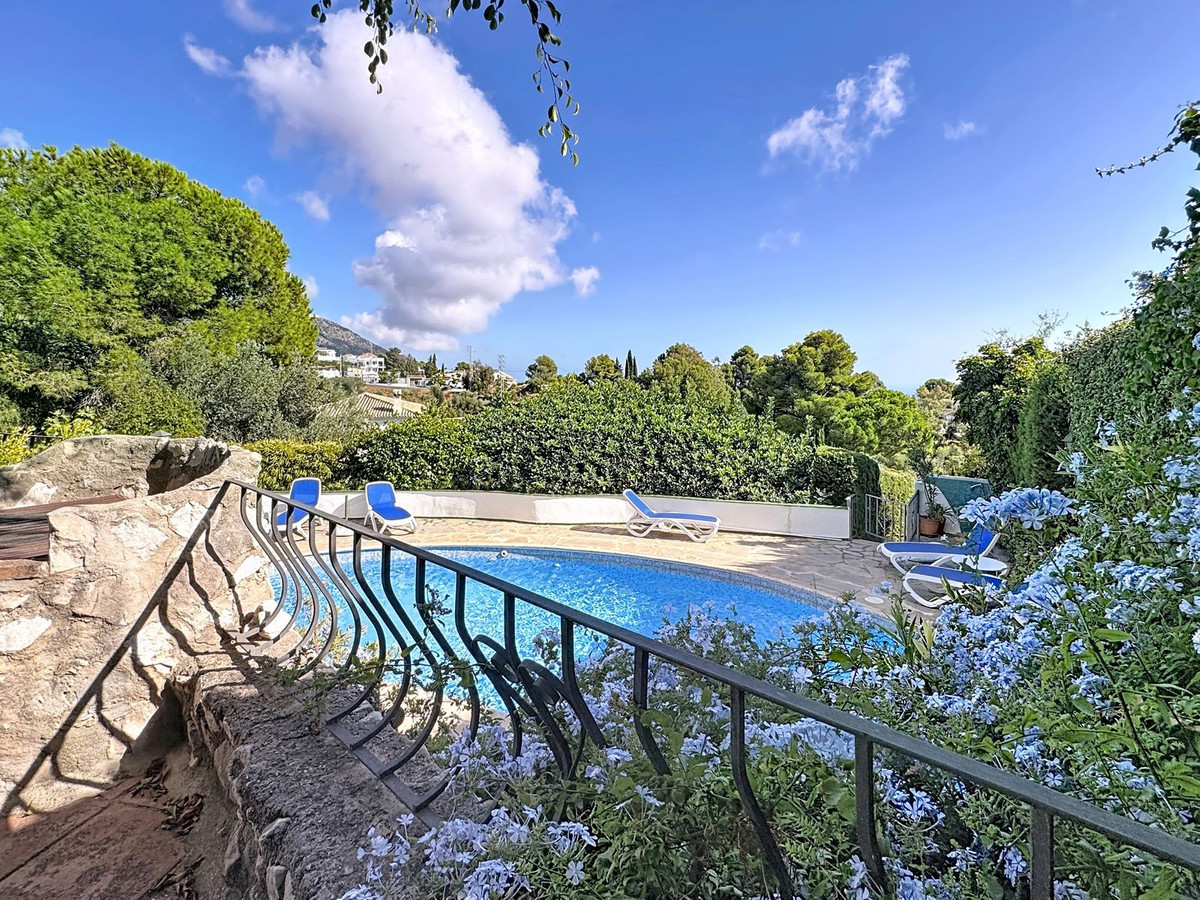 1630d9ae0ca9e089b0988ccb4a4dde00 - 42