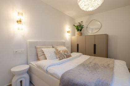 164b1327643997b7b223101a3657f9d4 - 10