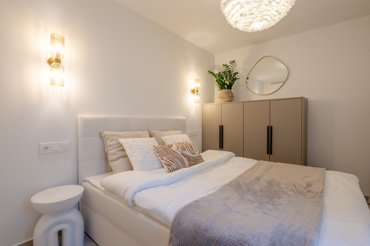 164b1327643997b7b223101a3657f9d4 - 10