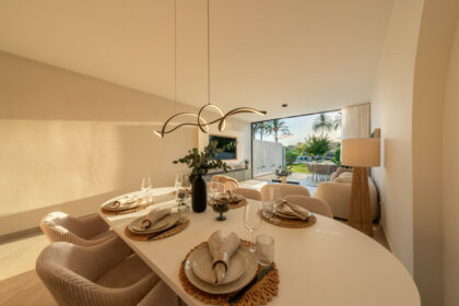 164b1327643997b7b223101a3657f9d4 - 18