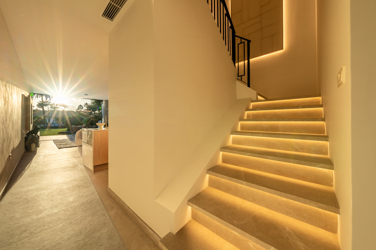 164b1327643997b7b223101a3657f9d4 - 21