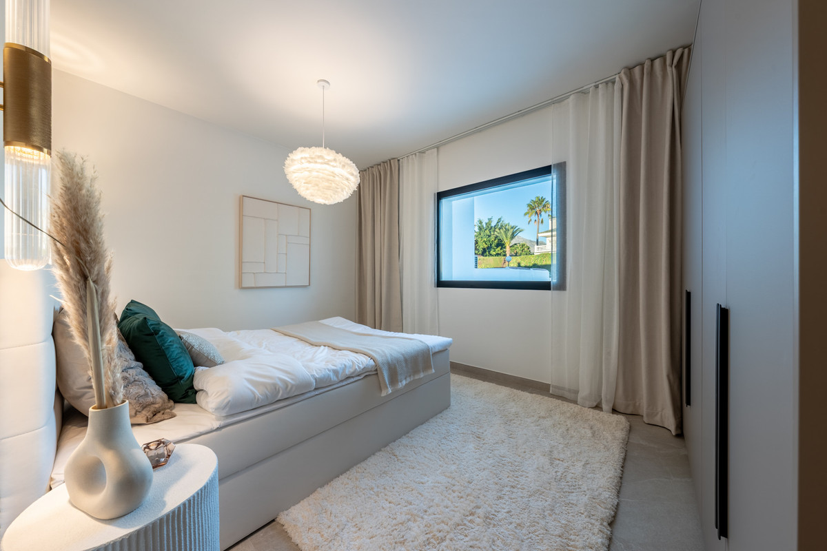 164b1327643997b7b223101a3657f9d4 - 33