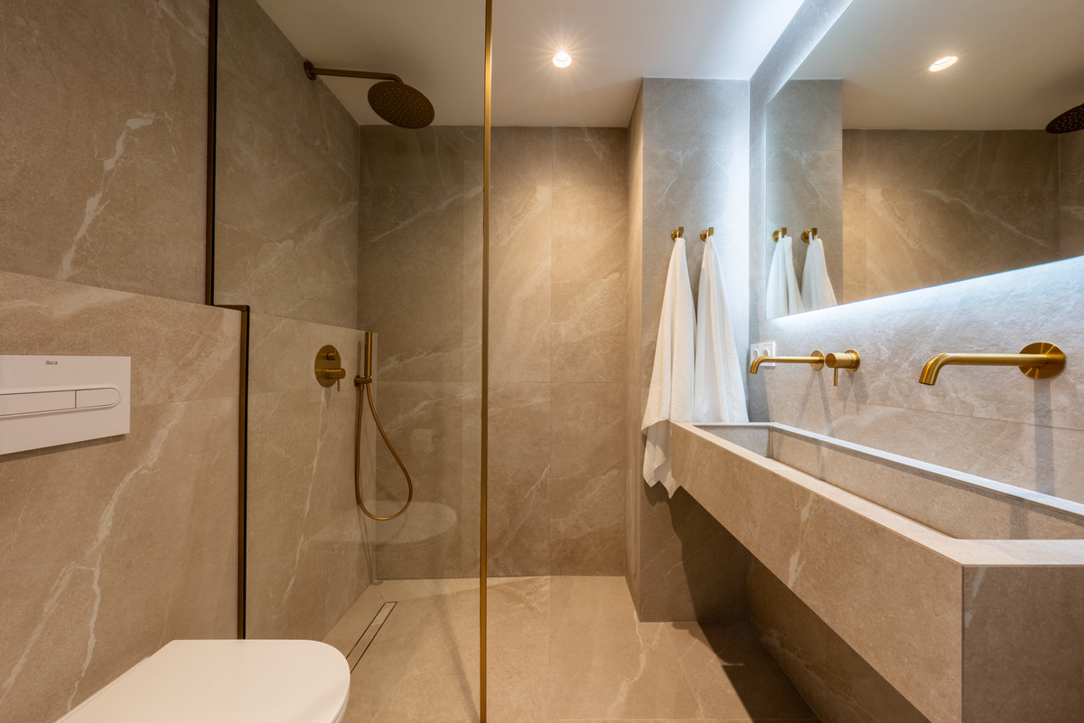 164b1327643997b7b223101a3657f9d4 - 7