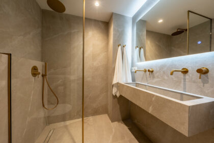 164b1327643997b7b223101a3657f9d4 - 8