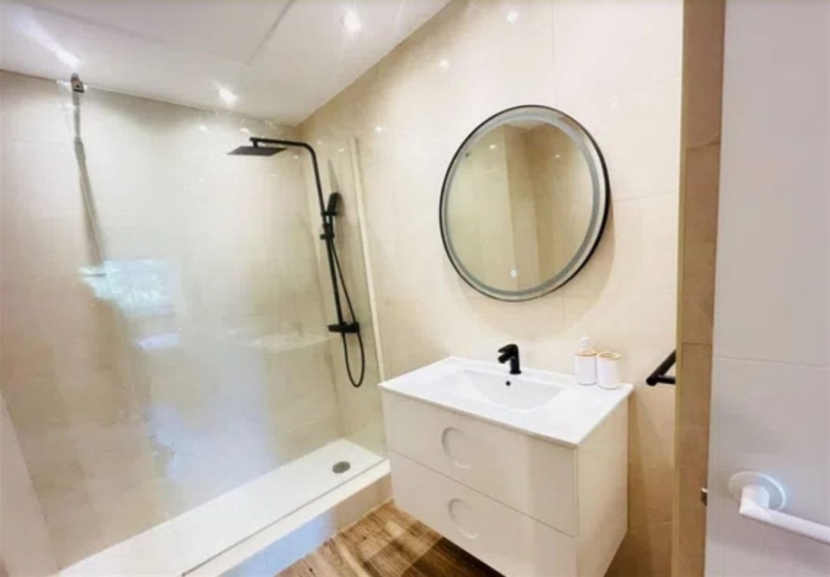 16f0849dc6a15d02cea3d6c9666f08e5 - 12