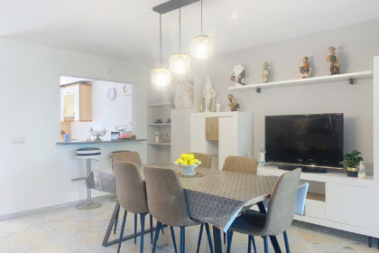 176fa1acfeef55c449f6f3274b09c47d - 10