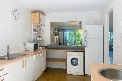 176fa1acfeef55c449f6f3274b09c47d - 13