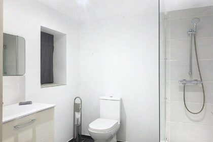 176fa1acfeef55c449f6f3274b09c47d - 52