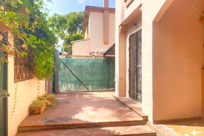 176fa1acfeef55c449f6f3274b09c47d - 54