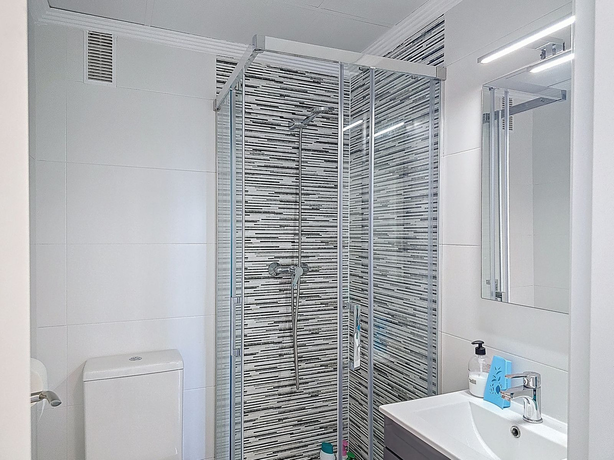 17932014966dd6bff348ec39570c1be0 - 18