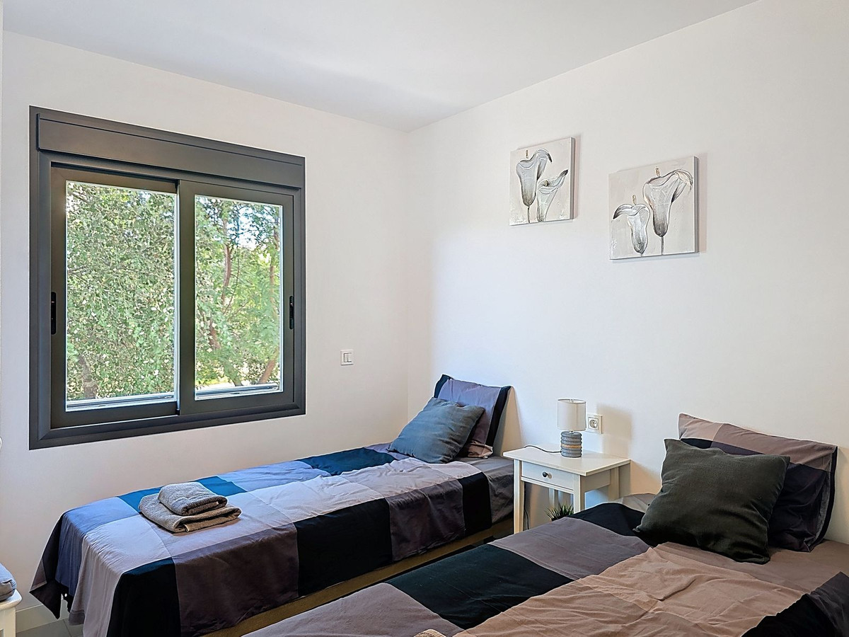 17932014966dd6bff348ec39570c1be0 - 20