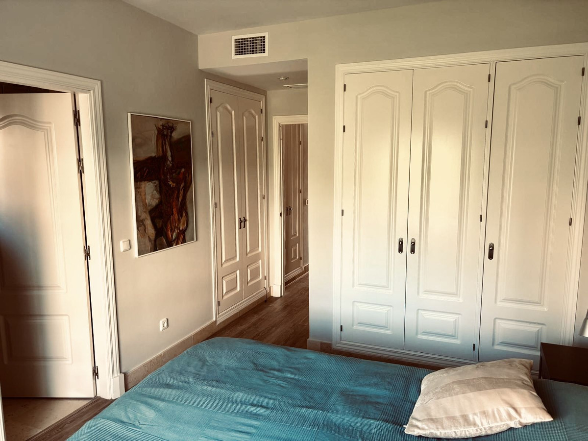 17eaedcead1a494f20cd578056116b3f - 15