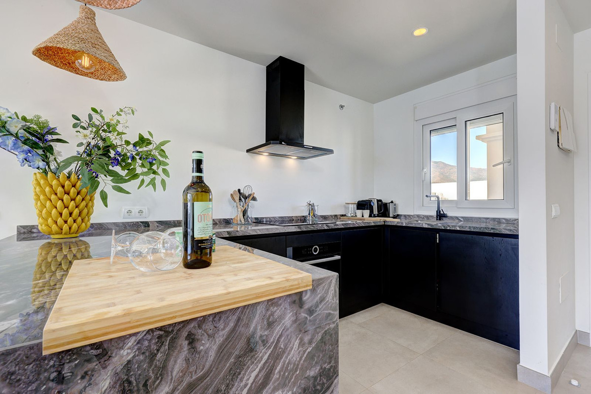 18103b9e776009f546cda4696eb7dd43 - 17