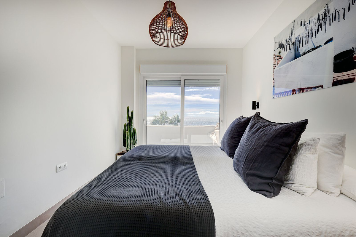 18103b9e776009f546cda4696eb7dd43 - 25