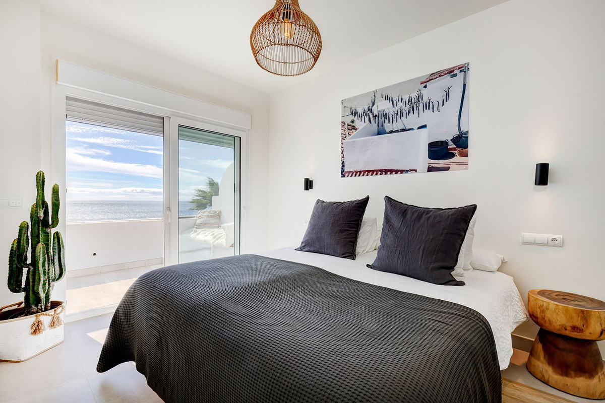 18103b9e776009f546cda4696eb7dd43 - 26