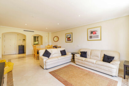 1830da7138318ca0c37a39242b55489b - 4