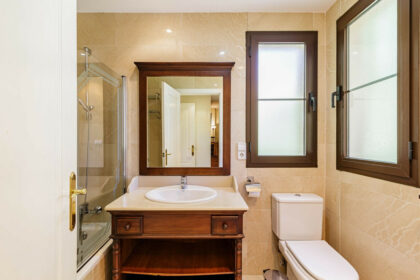 1830da7138318ca0c37a39242b55489b - 8