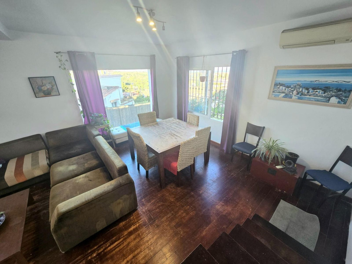 18bde5d95b3f862b7854ef961f9cc59a - 11