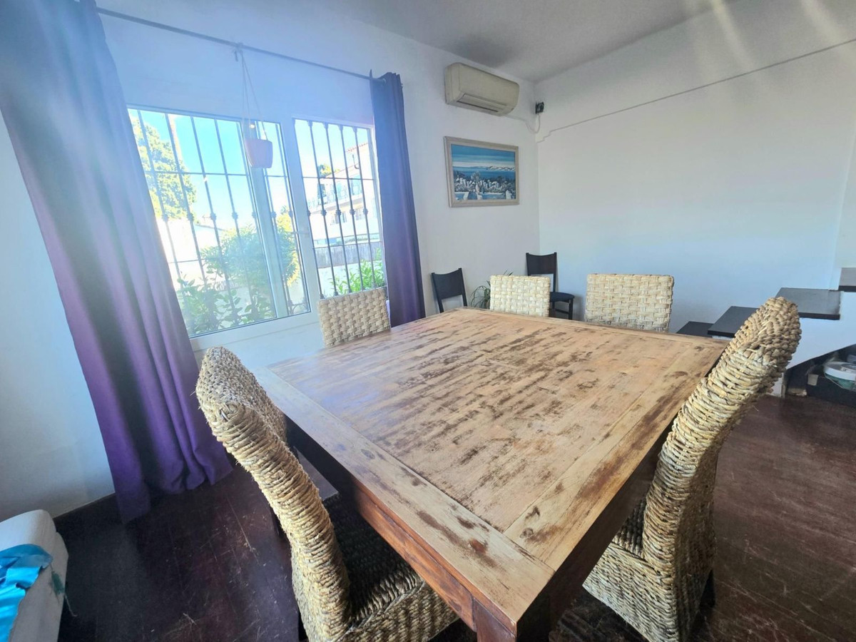 18bde5d95b3f862b7854ef961f9cc59a - 12