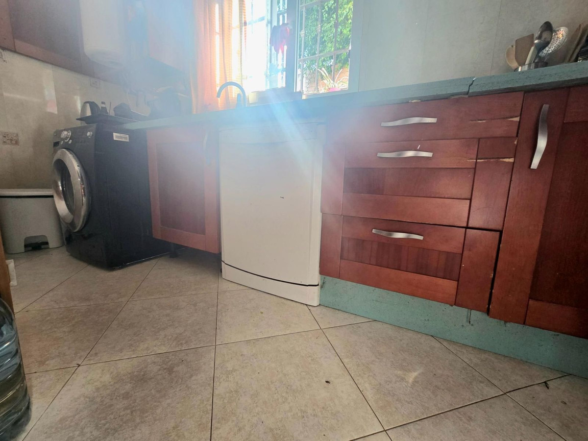 18bde5d95b3f862b7854ef961f9cc59a - 7